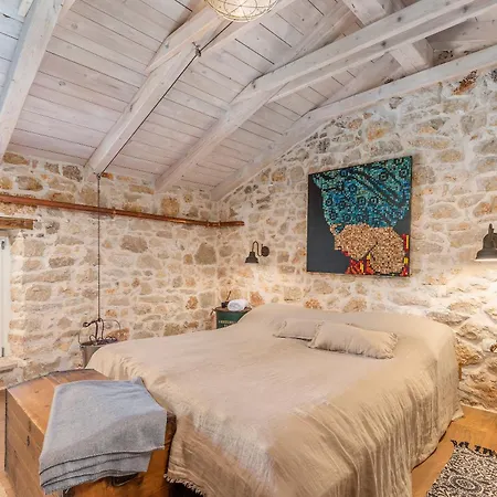 Don Liri Barat (Porec)