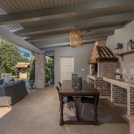 Don Liri Barat (Porec)